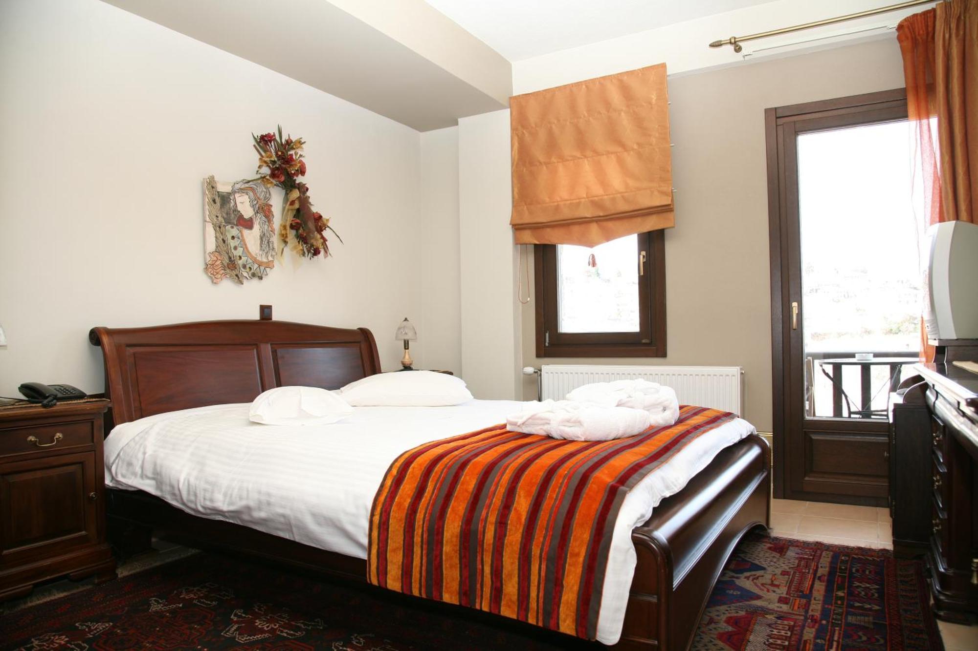 Pandion Luxury Boutique Hotel & Suites With Spa Neohóri Kültér fotó