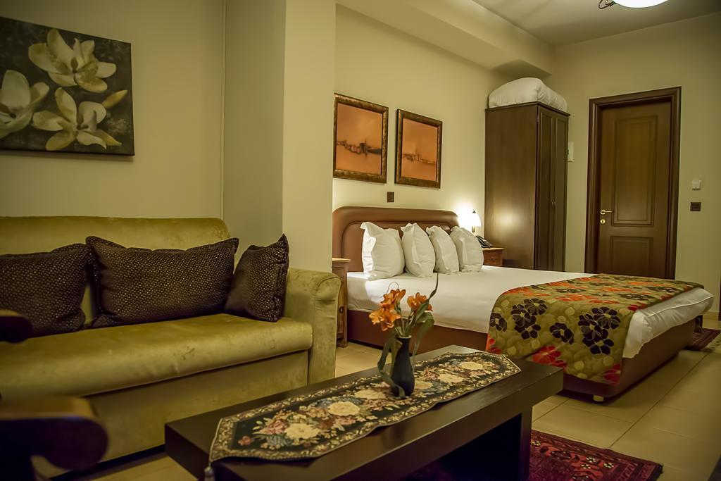 Pandion Luxury Boutique Hotel & Suites With Spa Neohóri Kültér fotó