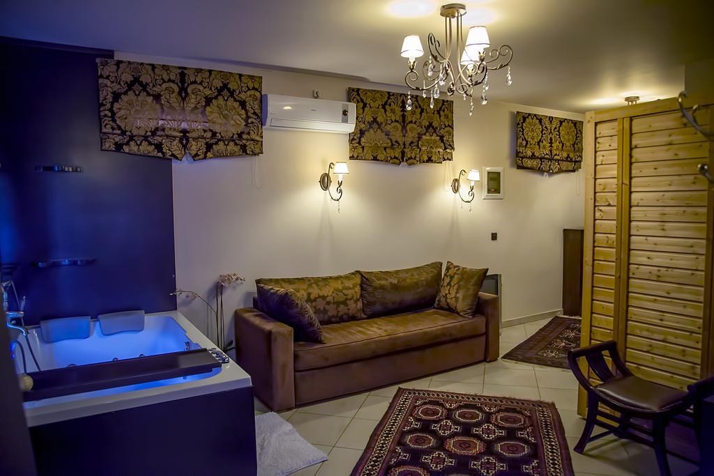 Pandion Luxury Boutique Hotel & Suites With Spa Neohóri Kültér fotó