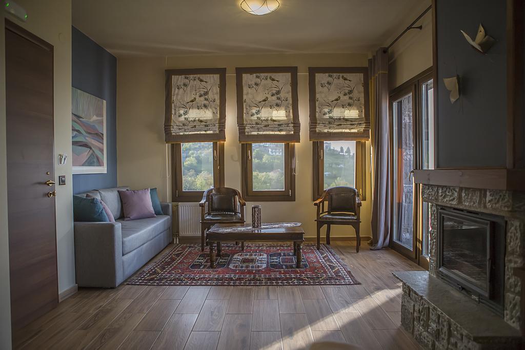 Pandion Luxury Boutique Hotel & Suites With Spa Neohóri Kültér fotó